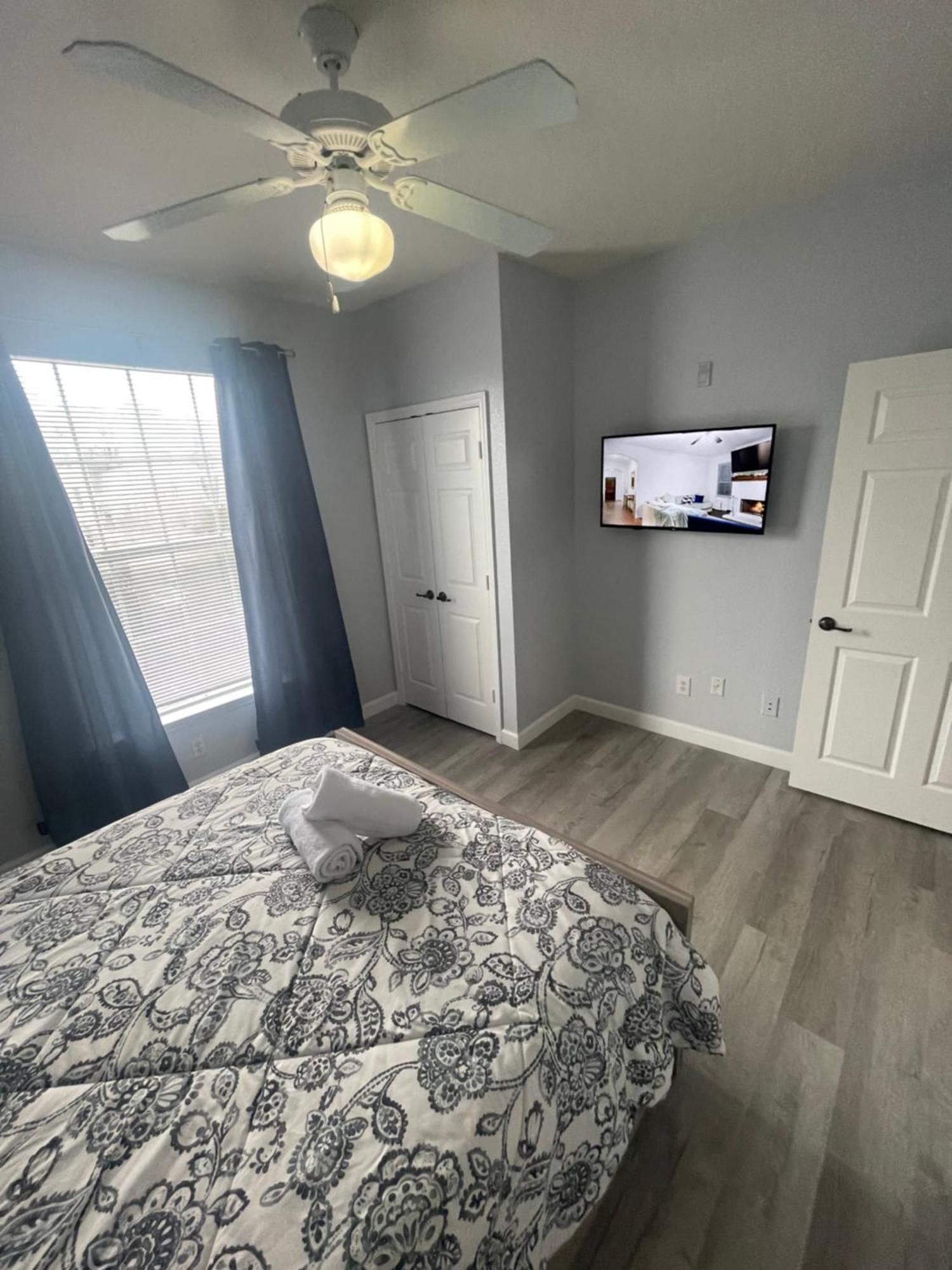 Apartment Sweet Near Disneyland *